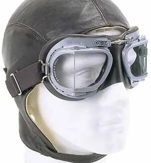 0979 - LEATHER CHAMOIS HELMETS